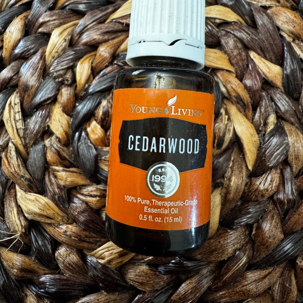 Young Living Pure Cedarwood Oil Essential Oil 15 ml New Sealed